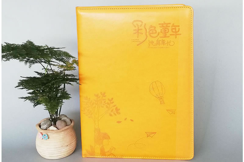 2020新款畢業(yè)紀念冊定制-最新畢業(yè)紀念冊制作